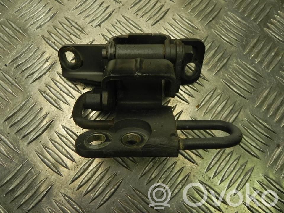 Volkswagen Phaeton Front door upper hinge 
