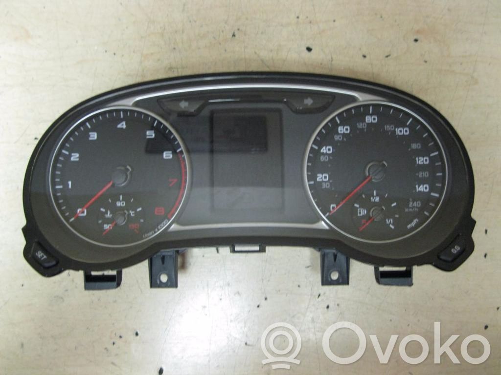 Audi A1 Speedometer (instrument cluster) 