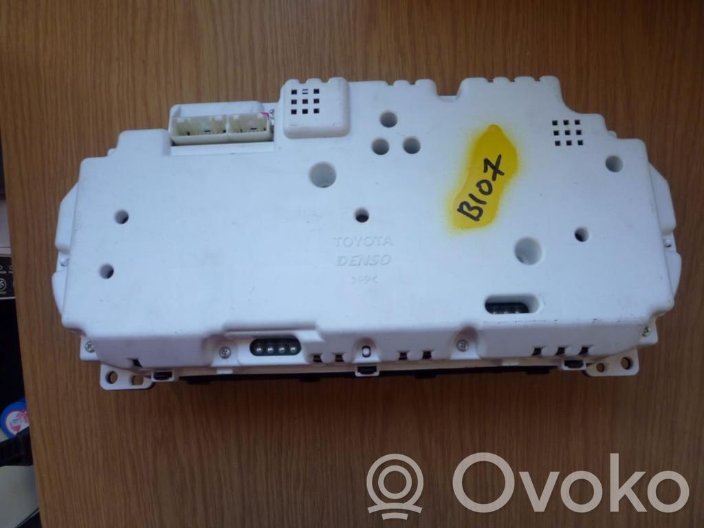 Lexus RX 300 Speedometer (instrument cluster) 