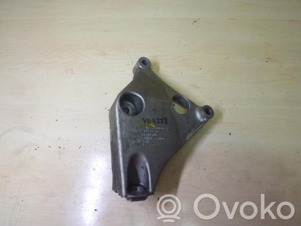 BMW 4 F32 F33 Variklio tvirtinimo kronšteinas 