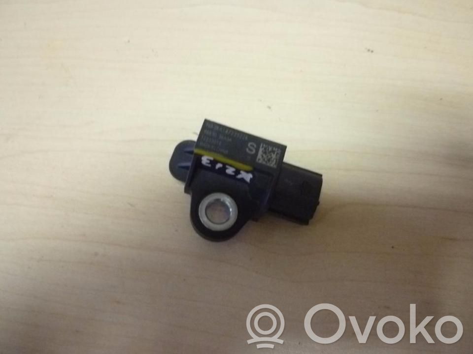 Nissan Qashqai Czujnik uderzenia Airbag 
