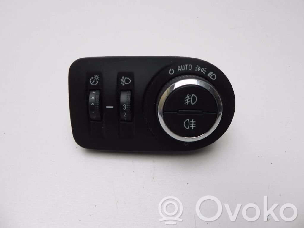 Opel Corsa D Light switch 