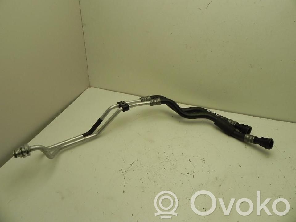 BMW 4 F32 F33 Öljyntäyttöputki 