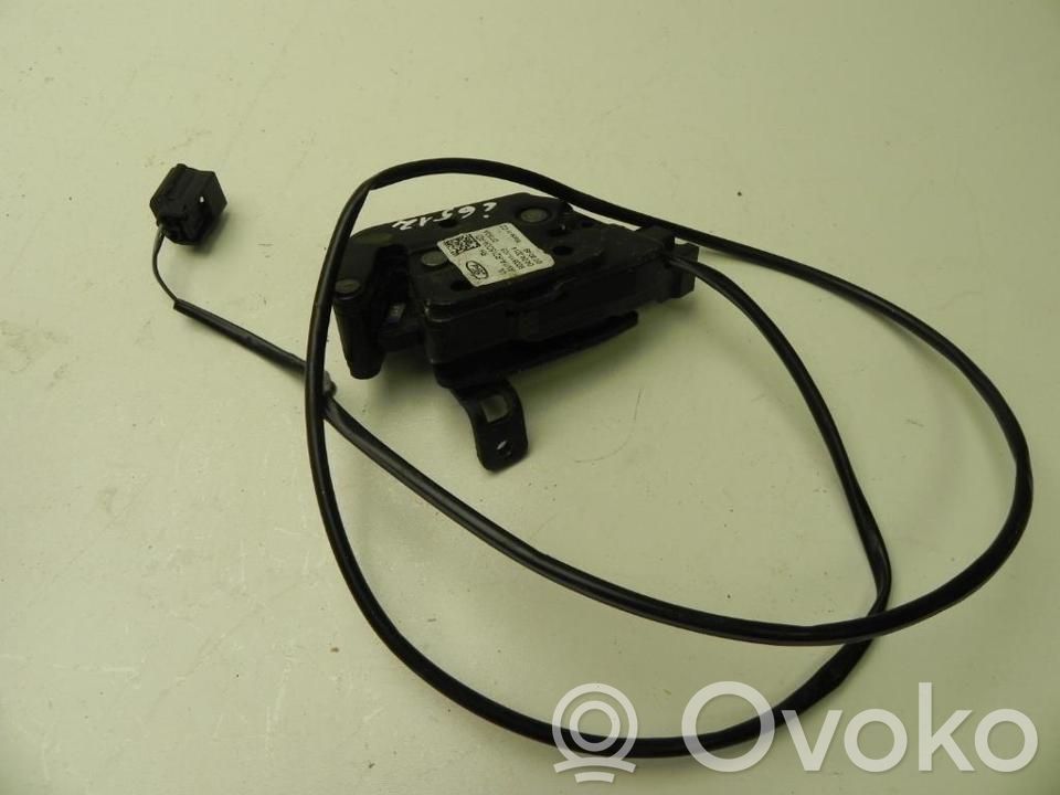 Ford Fiesta Bagāžnieks slēdzene 