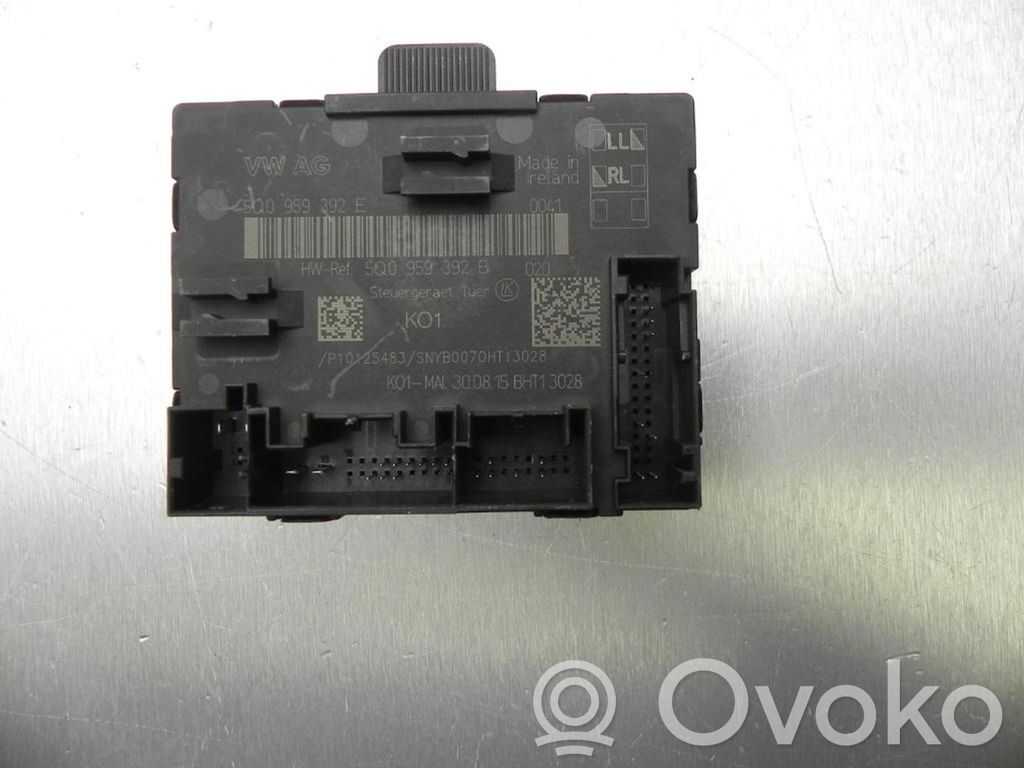 Volkswagen Golf VII Door control unit/module 