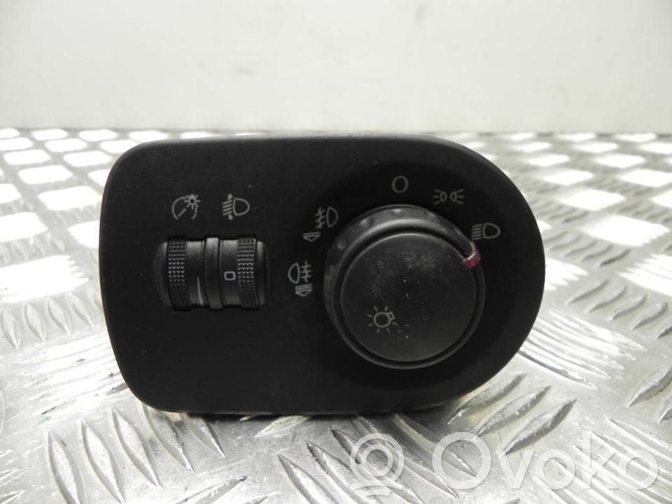 Seat Leon (1P) Light switch 