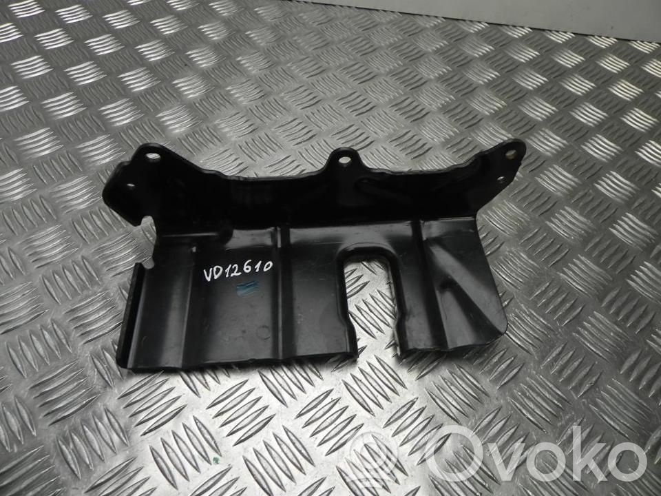 Engine mounting bracket   296419954R,VD12610,VD12610