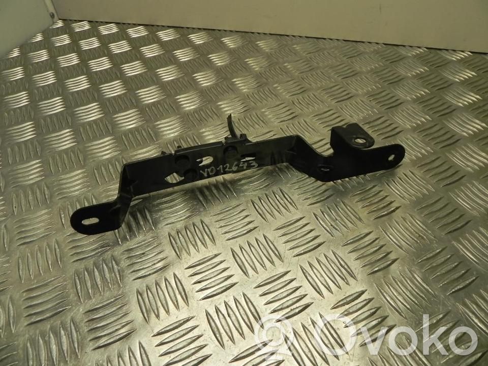Renault Zoe Engine mounting bracket 