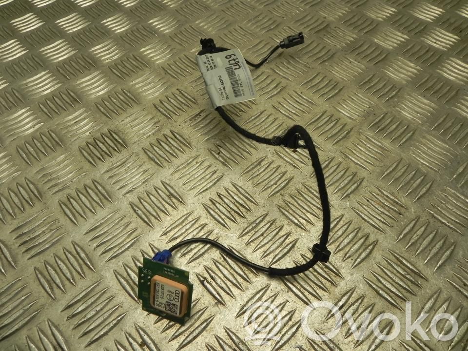 Lamborghini LP 580-2 GPS-pystyantenni 