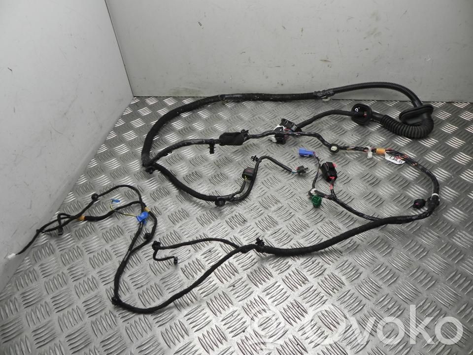 Tesla Model Y Otros cableados 