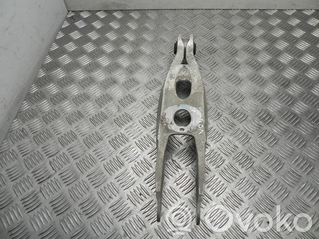 Audi A5 8T 8F Suport răcitor supapă EGR 