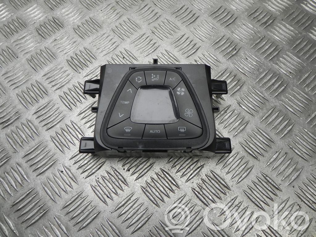 Toyota Aygo AB40 Panel klimatyzacji 