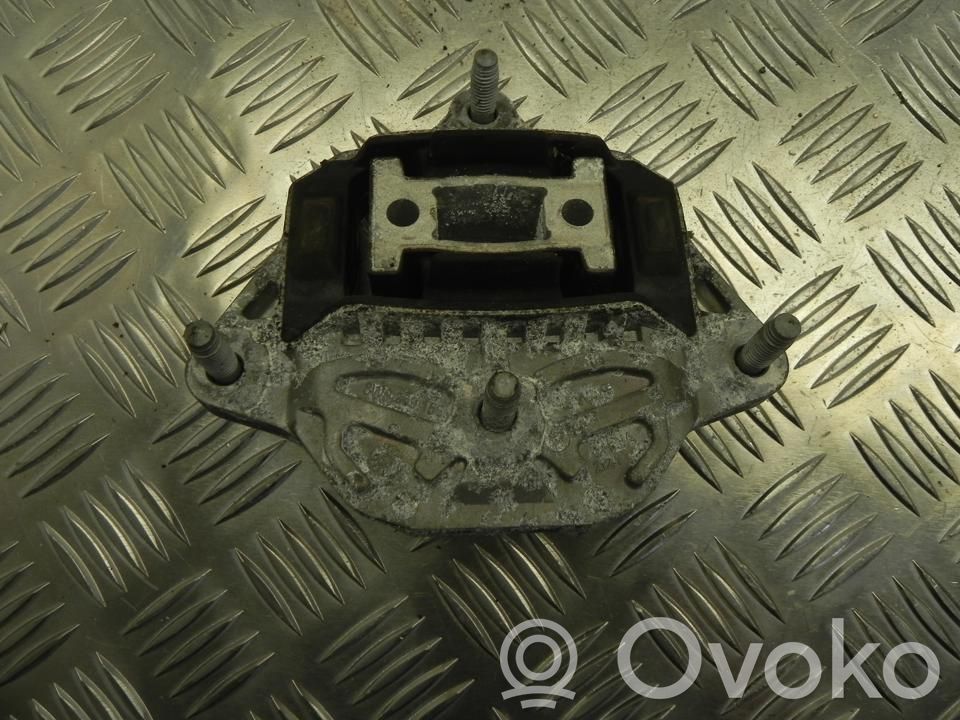 Audi Q5 SQ5 FY Engine mount bracket 