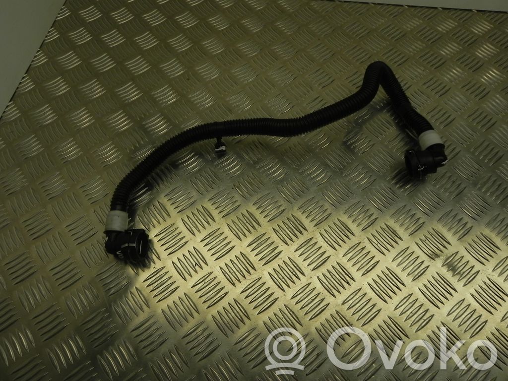 Tesla Model Y Engine coolant pipe/hose 
