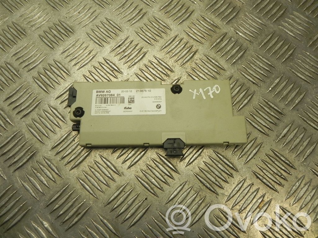 BMW 5 F10 F11 Aerial antenna amplifier 
