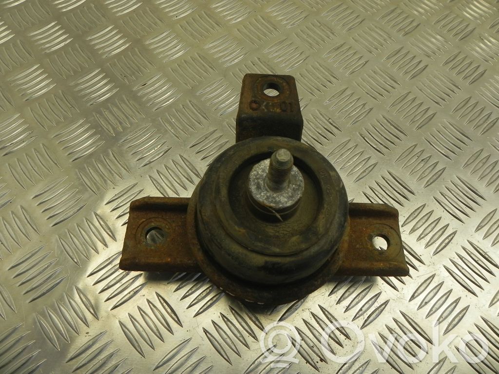 KIA Sorento Engine mount bracket 