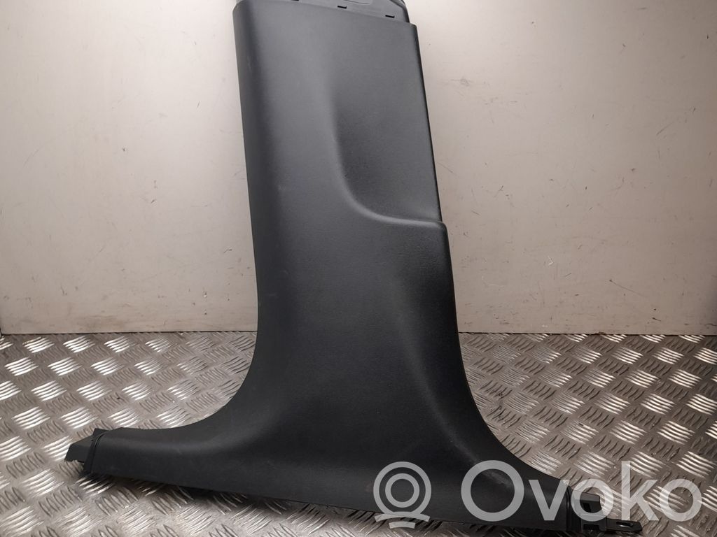 Tesla Model 3 Pilar (B) (inferior) 