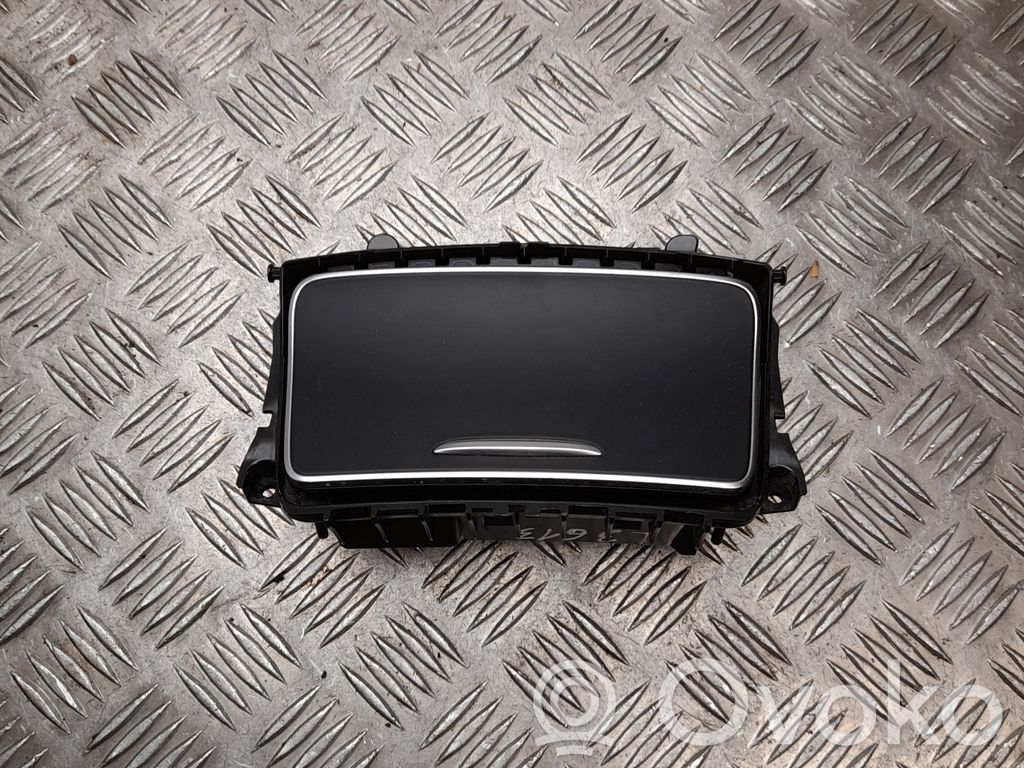Mercedes-Benz B W246 W242 Popielniczka przednia tunelu środkowego 