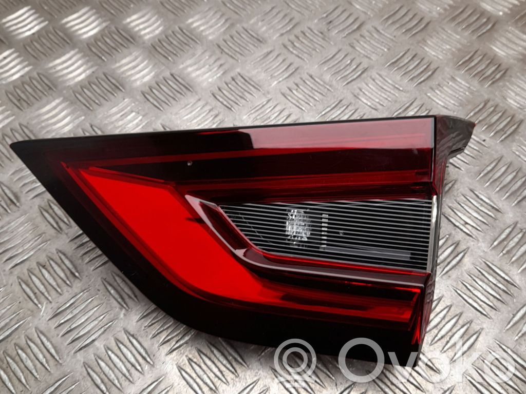 Nissan Juke II F16 Lampa tylna 