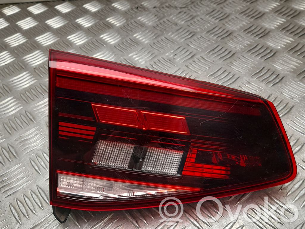 Lampa tylna   3G9945093G,A3908