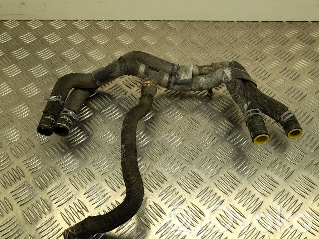 Audi Q8 e-tron Engine coolant pipe/hose 