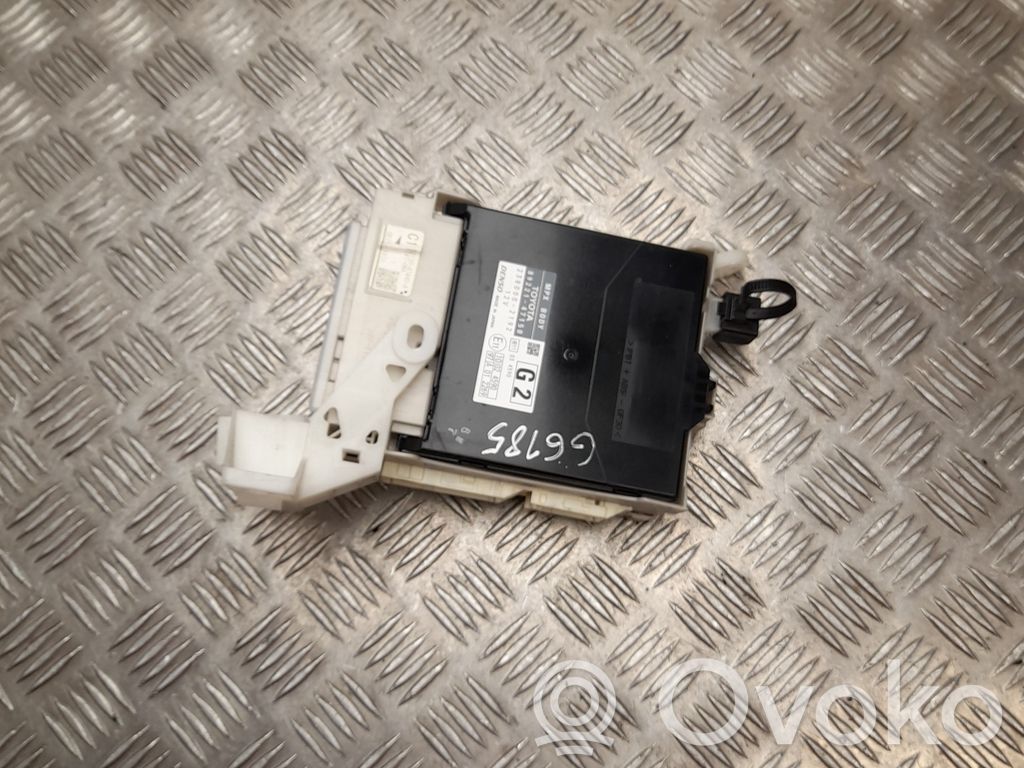 Toyota Prius (XW30) Boîte à fusibles 