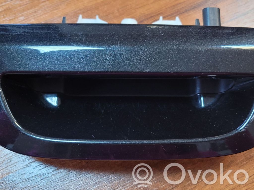 Chrysler Pacifica Interruptor para abrir la puerta trasera 