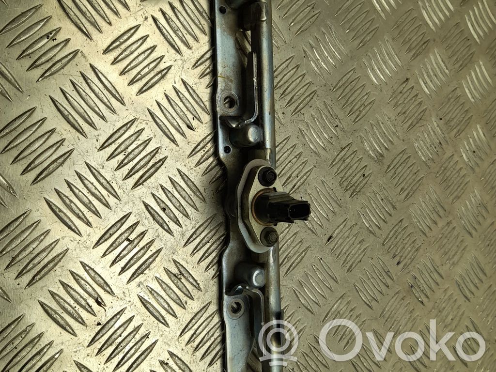 Toyota RAV 4 (XA50) Distributore del carburante agli iniettori 