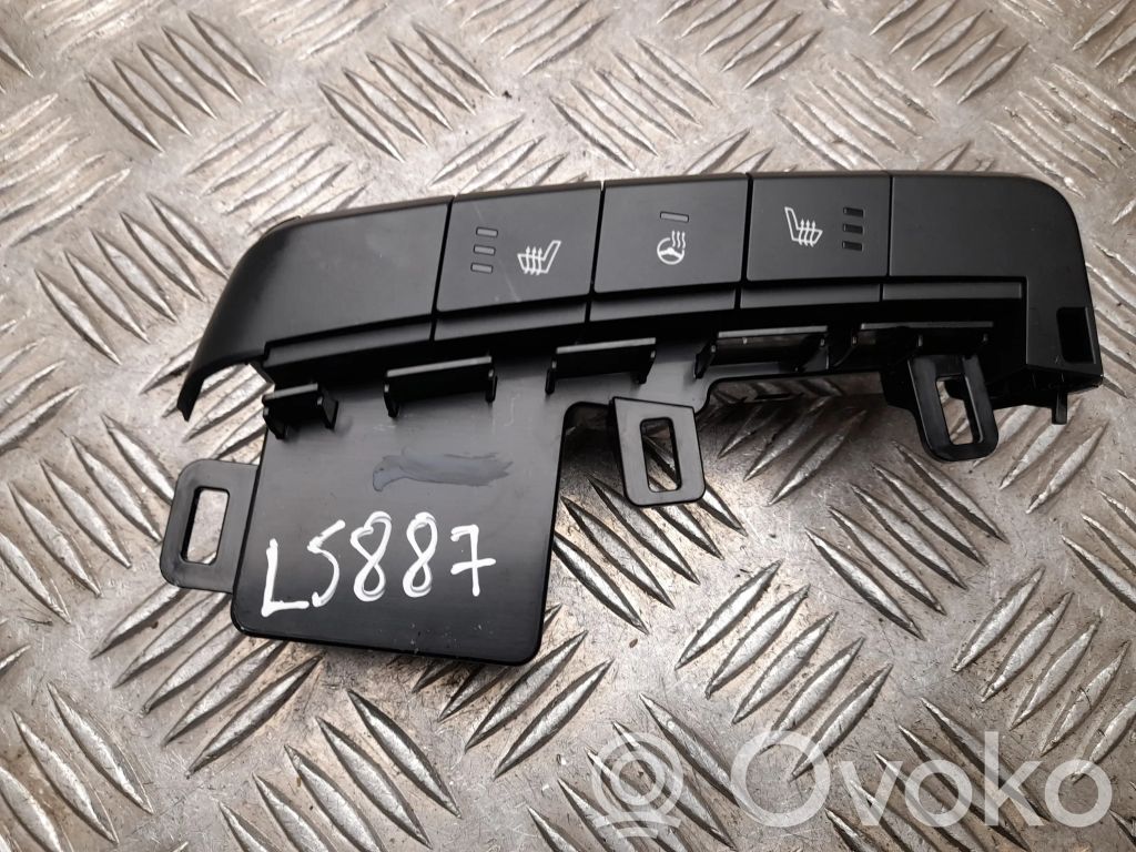KIA EV6 Seat heating switch 