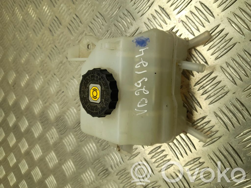 Toyota RAV 4 (XA50) Rezervor lichid frână 