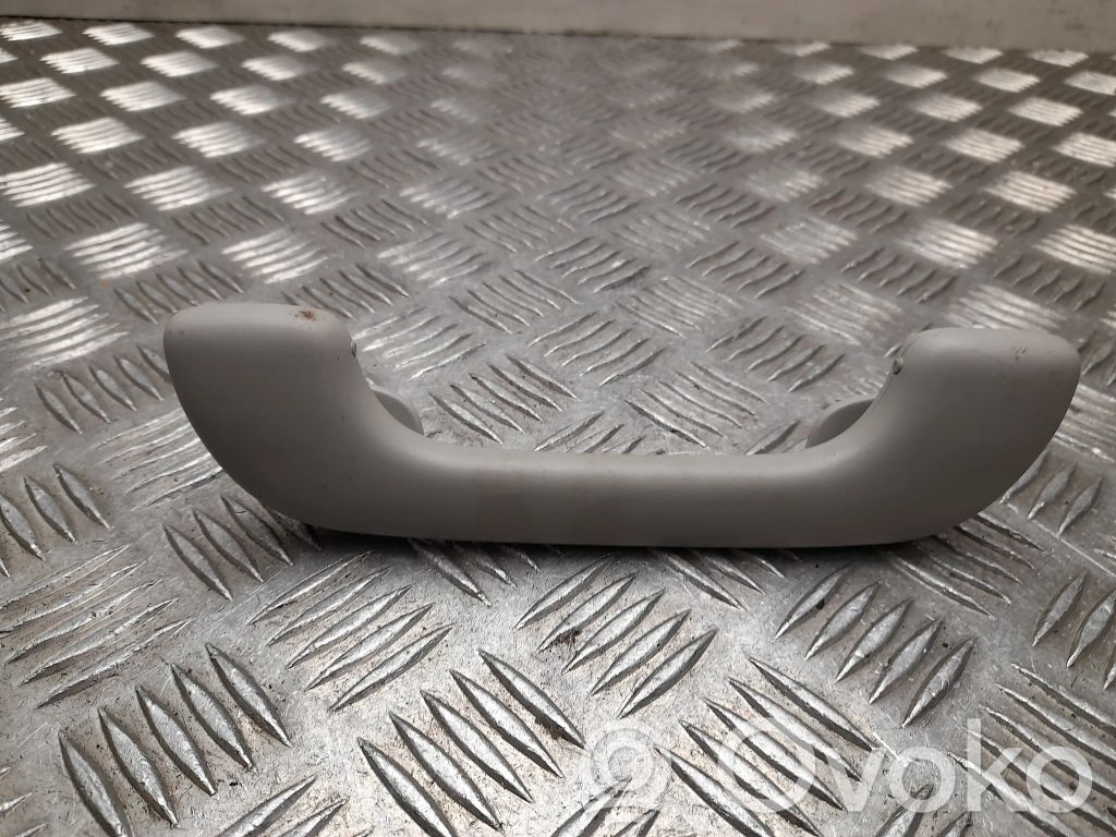 Renault Zoe Rankenėlė priekinė 