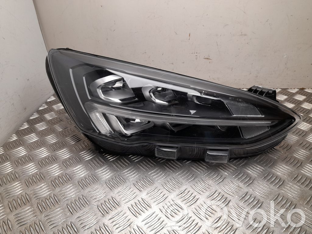 Ford Focus Headlight/headlamp 