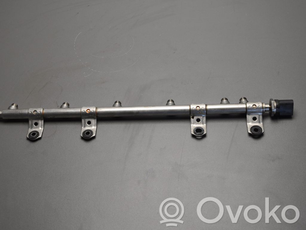 BMW 5 F10 F11 Tubo principal de alimentación del combustible 
