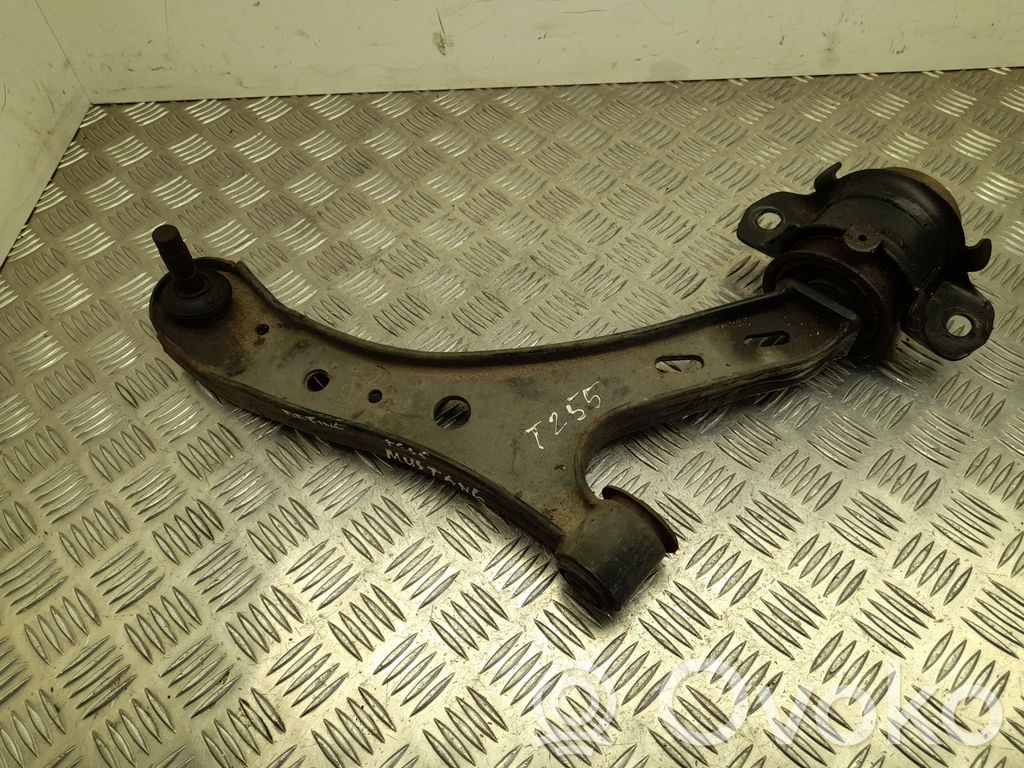 Dolny wahacz przedni   R347D7A,VD31657