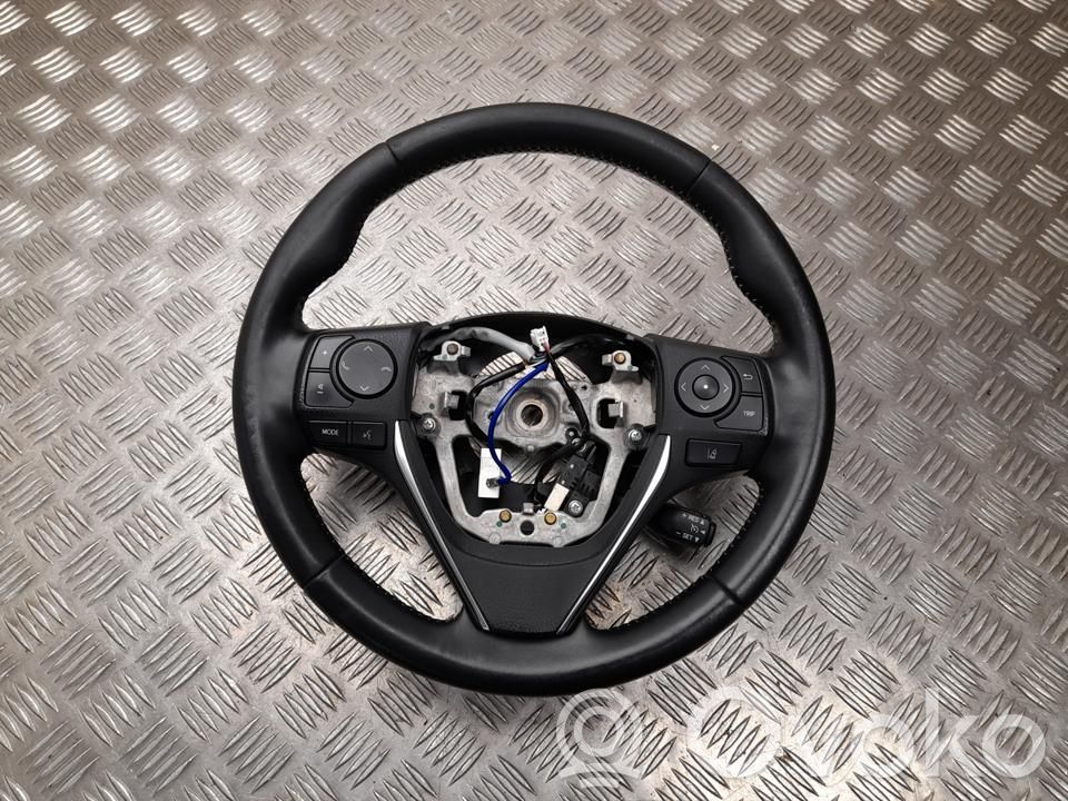 Toyota Auris E180 Steering wheel 