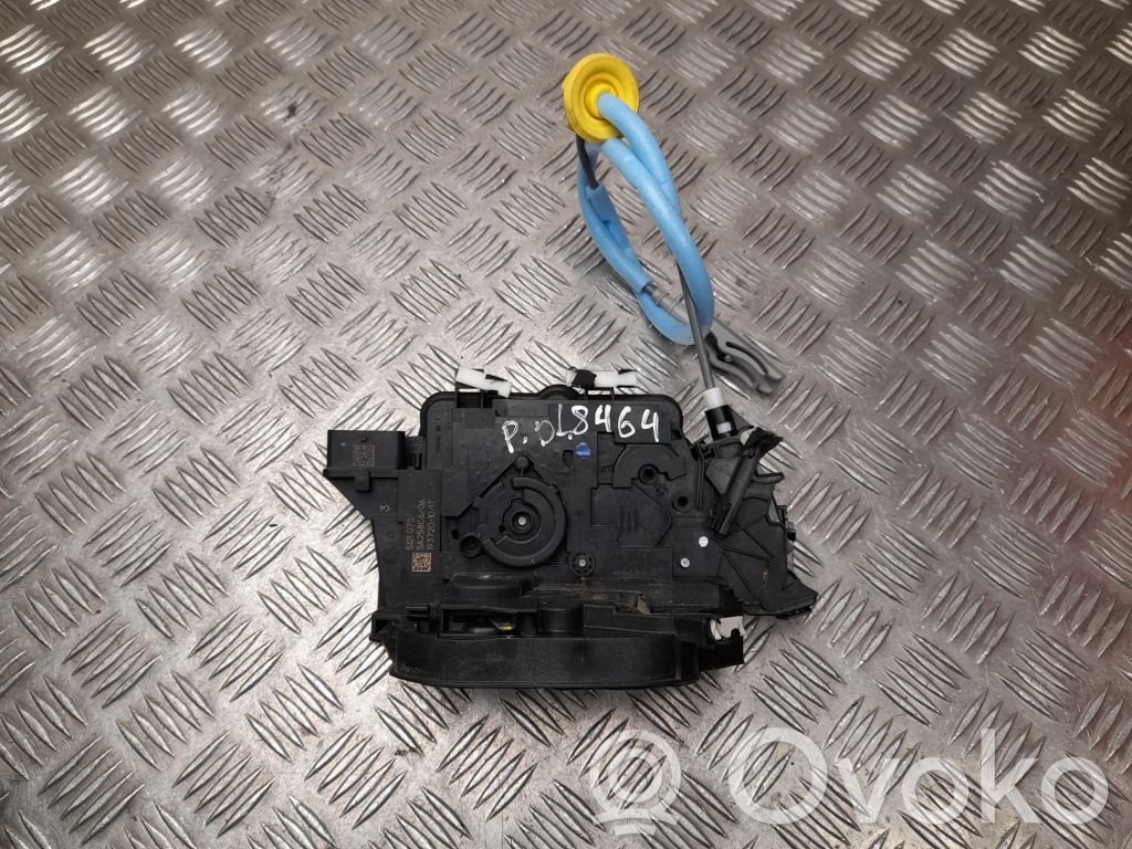 BMW iX Zamek drzwi przednich 