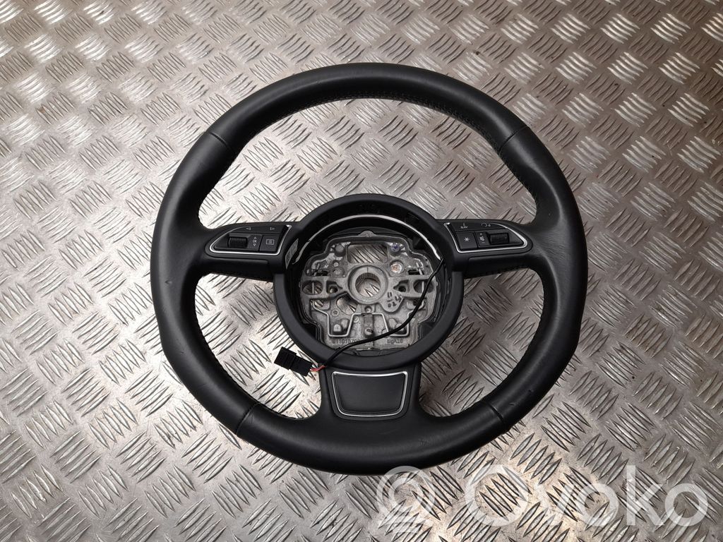 Audi A1 Steering wheel 