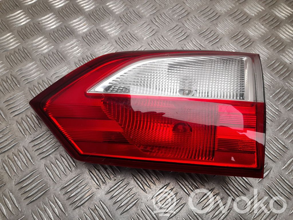 Ford C-MAX I Takavalot 