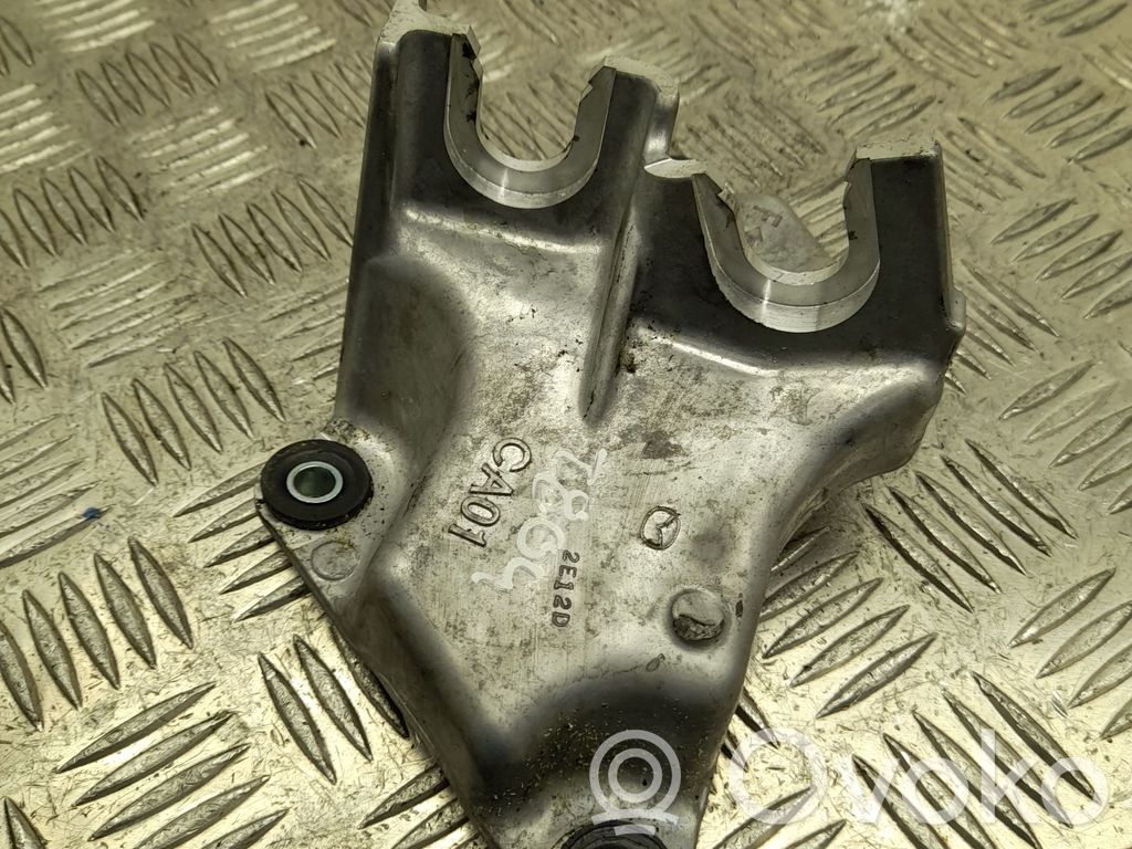 Mazda CX-30 Engine mounting bracket 