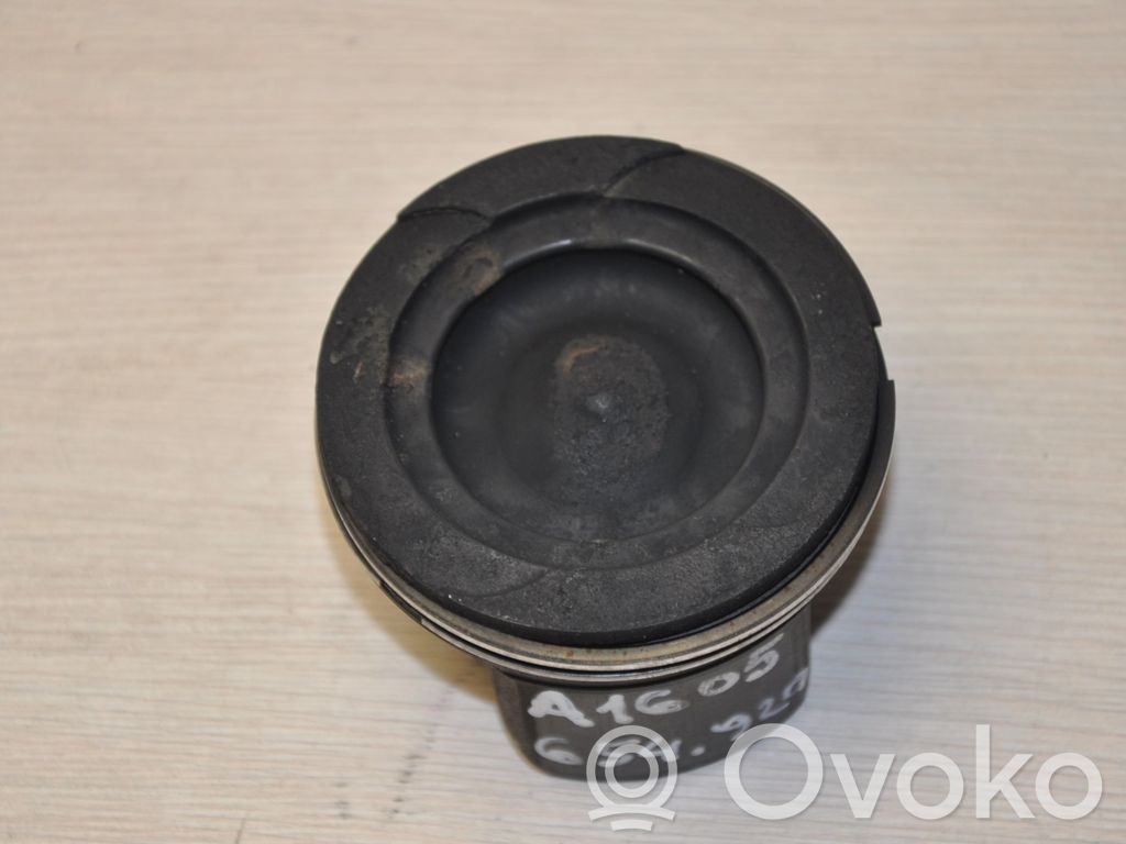 Piston   KLEA1605