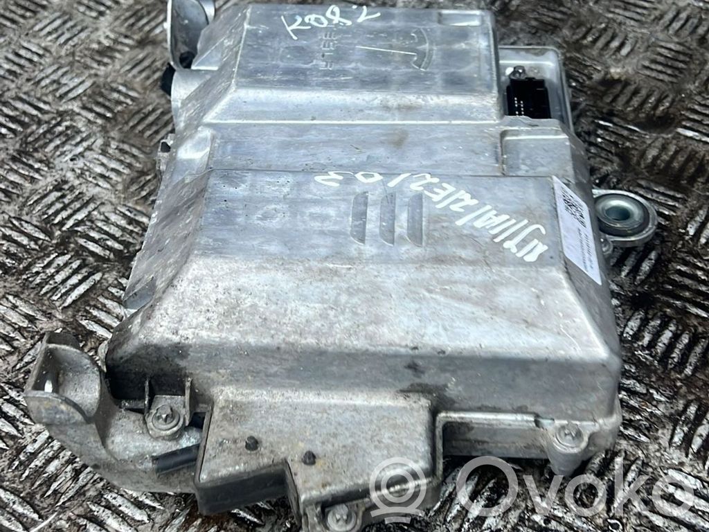 Inversor/convertidor de voltaje   111818200K,NJ1A2E203