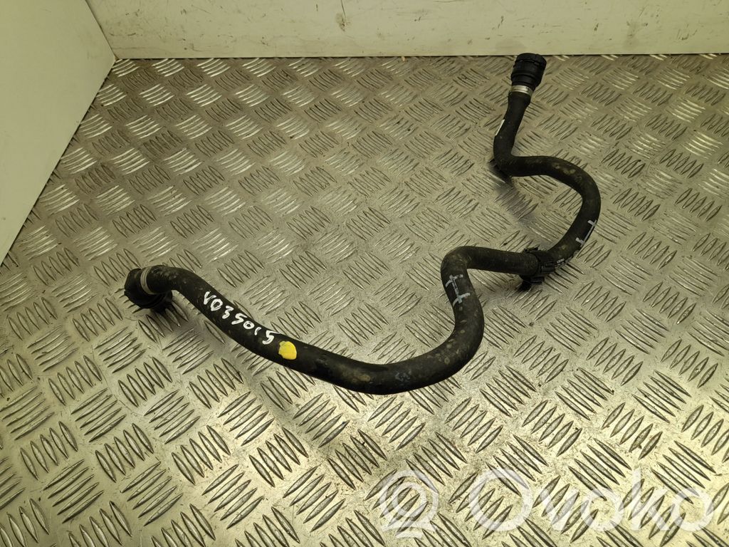 BMW iX1 Engine coolant pipe/hose 