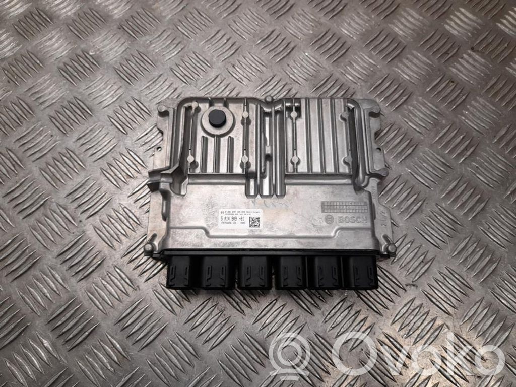 BMW 2 F44 Engine control unit/module 