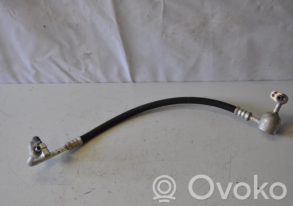 BMW iX3 G08 Ilmastointilaitteen putki (A/C) 