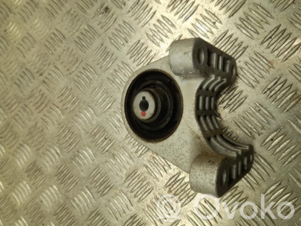 Engine mount bracket   218C0GI000,VD36446