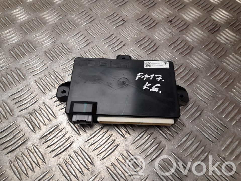 Tesla Model X Door control unit/module 