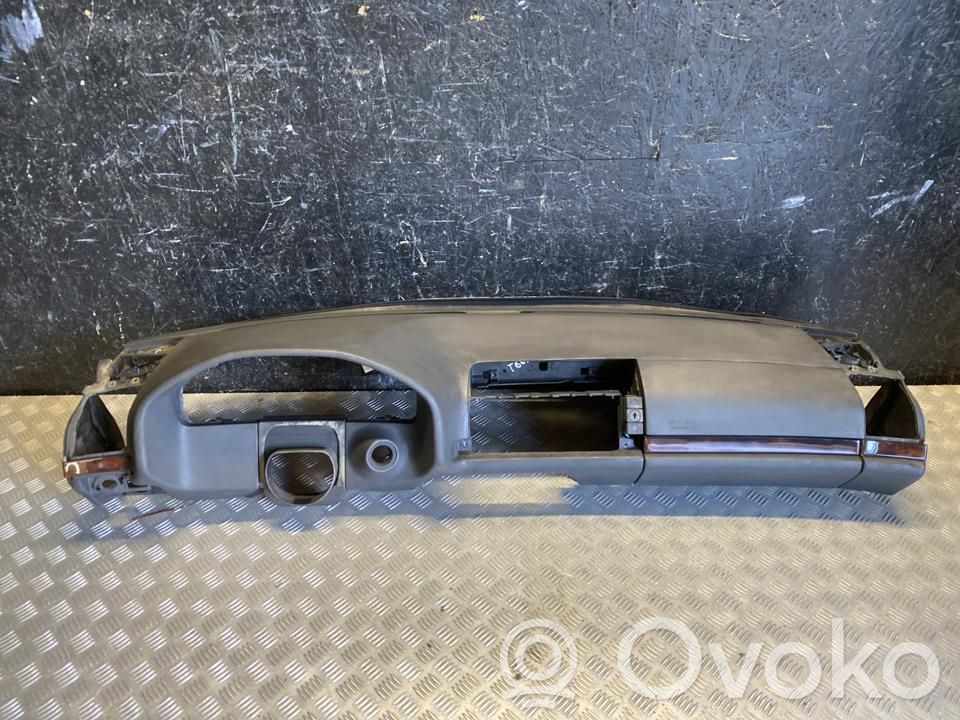 Mercedes-Benz S W140 Deska rozdzielcza 