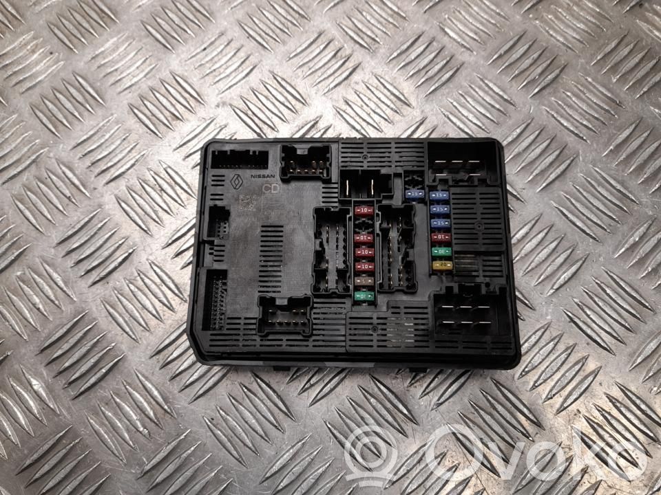Nissan Primastar Fuse box set 