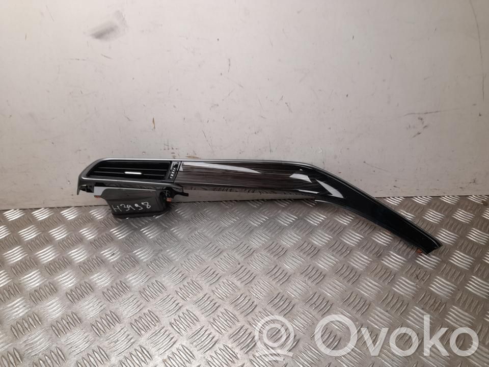 Toyota Camry VIII XV70  Grilă ventilație centrală 