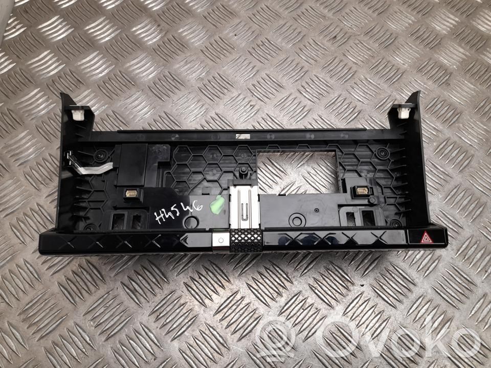 Citroen DS7 Crossback Radio/GPS head unit trim 